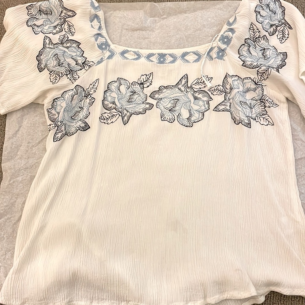 Cloudchaser flowy white top with floral and diamond print